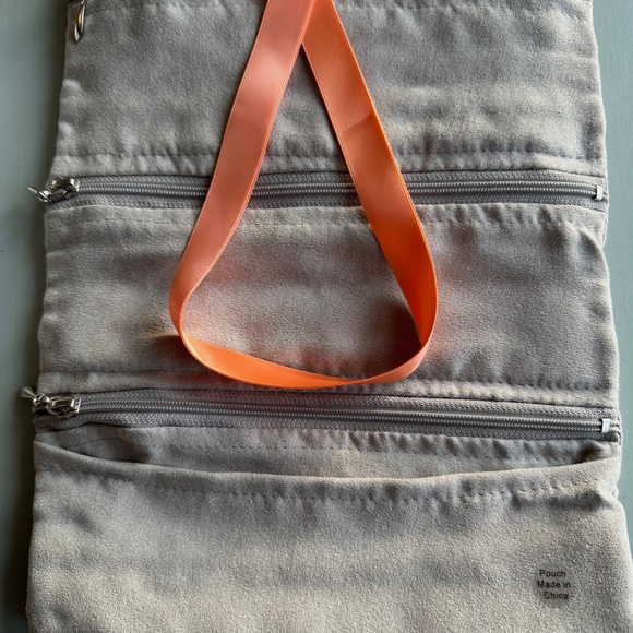 Designer Tiffany & Co. IRIDESSE Large Multi/ White Pink 18K Yellow Gold Bracelet - Picture 13 of 13